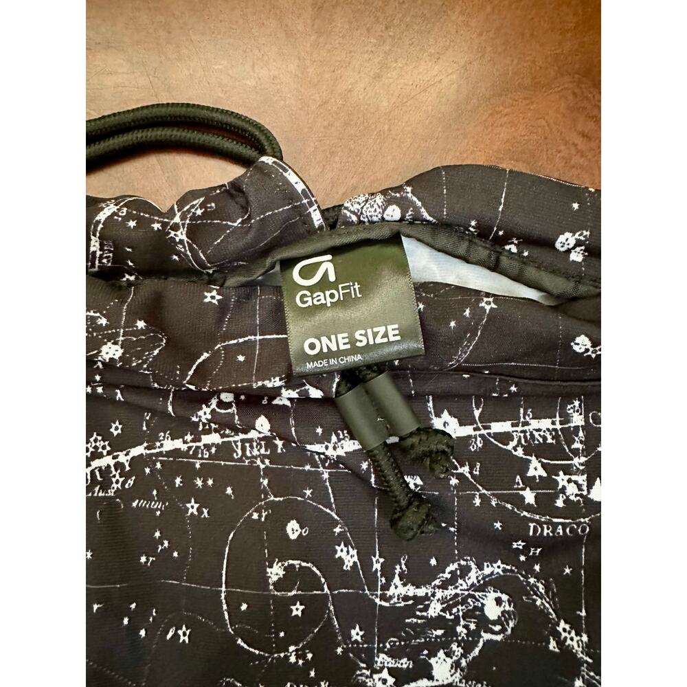 NWOT GapFit Drawstring bag - Picture 2 of 7